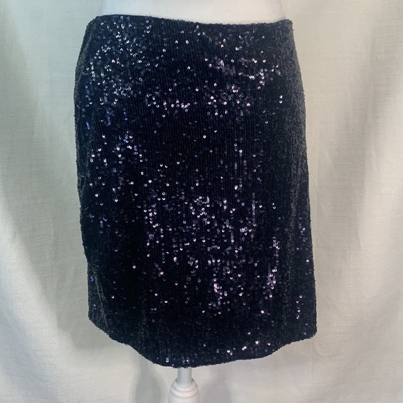 Express Navy Sequined Mini Skirt with Ruffle Detail- NWT - Picture 9 of 15